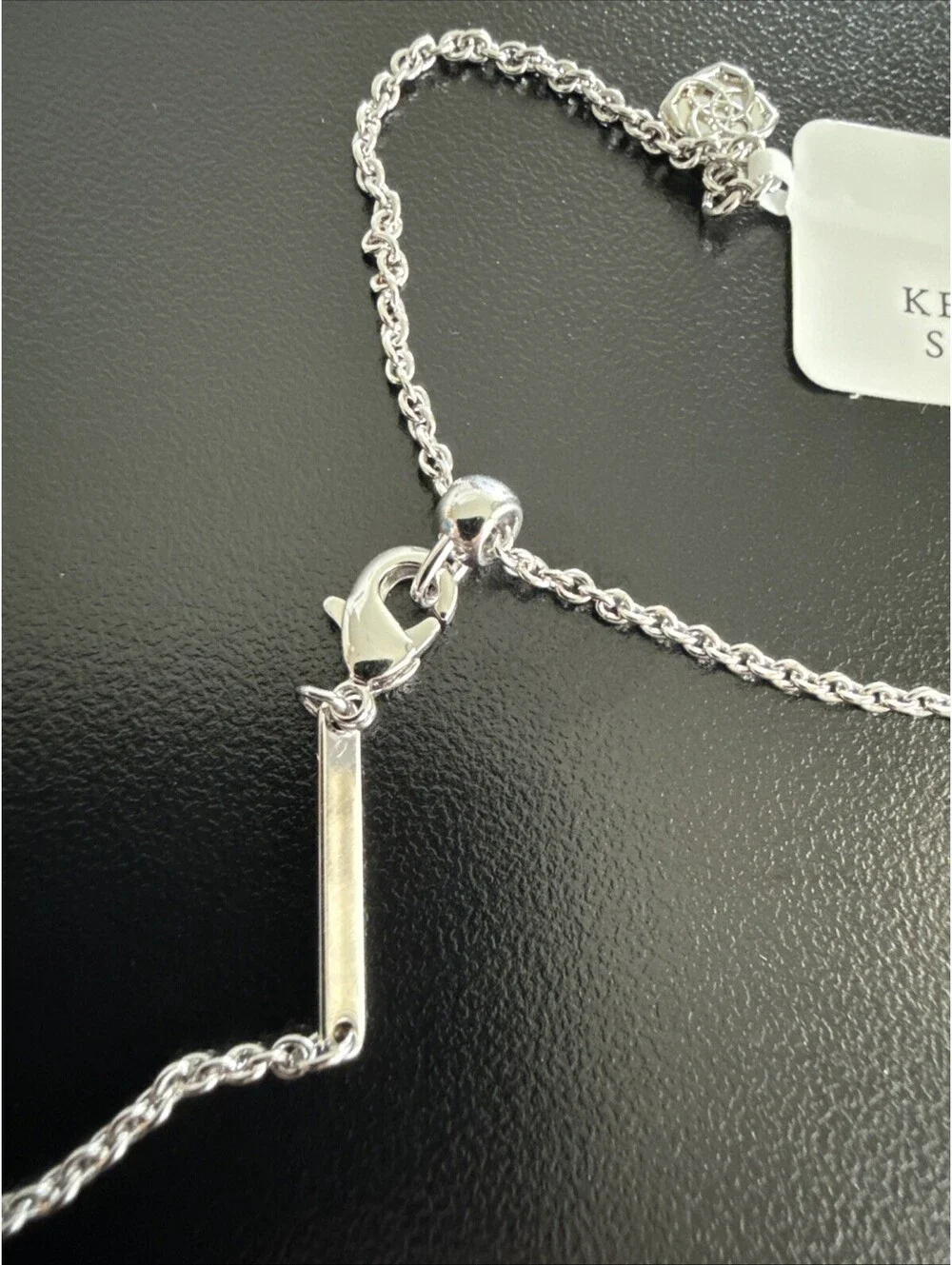 Kendra Scott Shanley Short Pendant Necklace 21” NWT Sliver Iridescent Gift Box